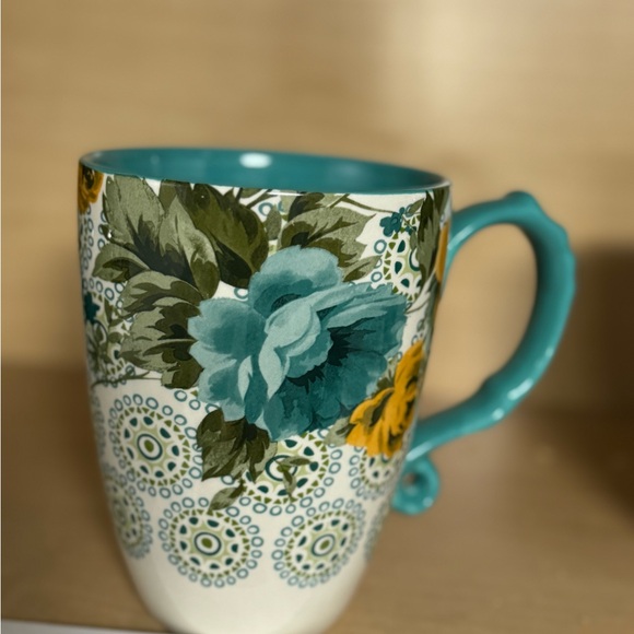 Pioneer woman matching mugs - Picture 2 of 4